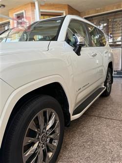 تۆیۆتا لاند کروزەر